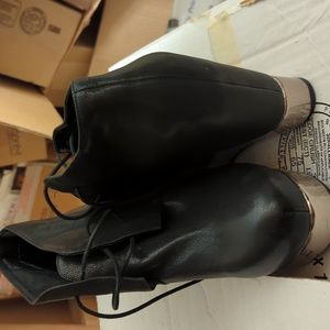 Jeffrey Campbell Alexa size 8 slightly used hidden wedge platform black leather